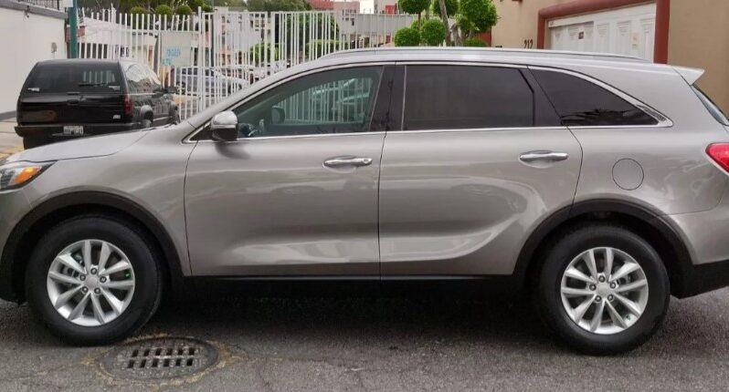 KIA SORENTO LX 2017 lleno